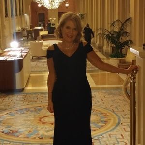 Meet your Posher, Carla